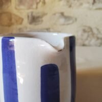 Carafes à rayures colorées violettes