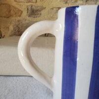 Carafes à rayures colorées violettes