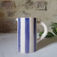 Carafes à rayures colorées violettes