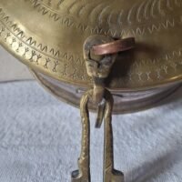 Ancienne boîte indienne en laiton