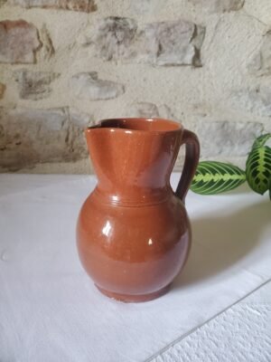 Carafe en céramique émaillée couleur fauve