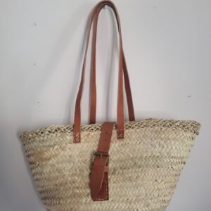 Panier avec anses en cuir