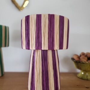 Lampe artisanale en raphia couleur violet