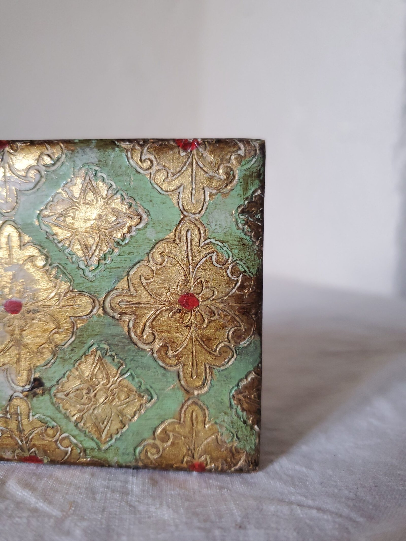 Boîte artisanale en bois – Inspiration florentine