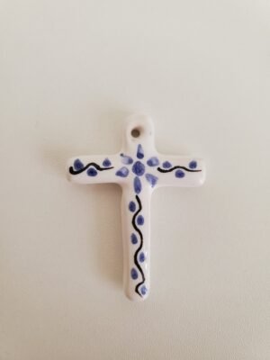 Pendentif croix en céramique peinte à la main