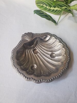 Vide-poche coquillage vintage en métal argenté
