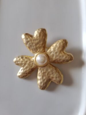 Broche vintage trefle dore maison anouchka.jpg
