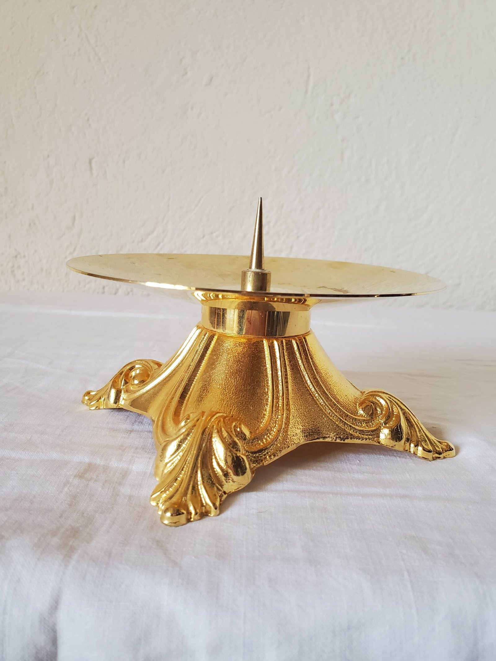 Chandelier d autel en laiton dore maison anouchka.jpg