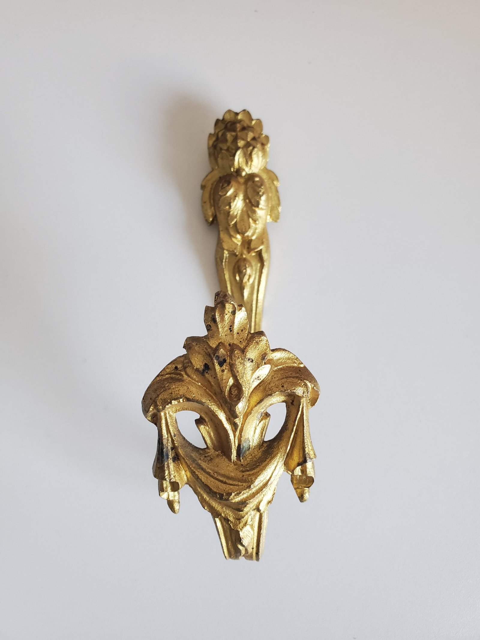 Embrasse de rideau en bronze maison anouchka 1.jpg