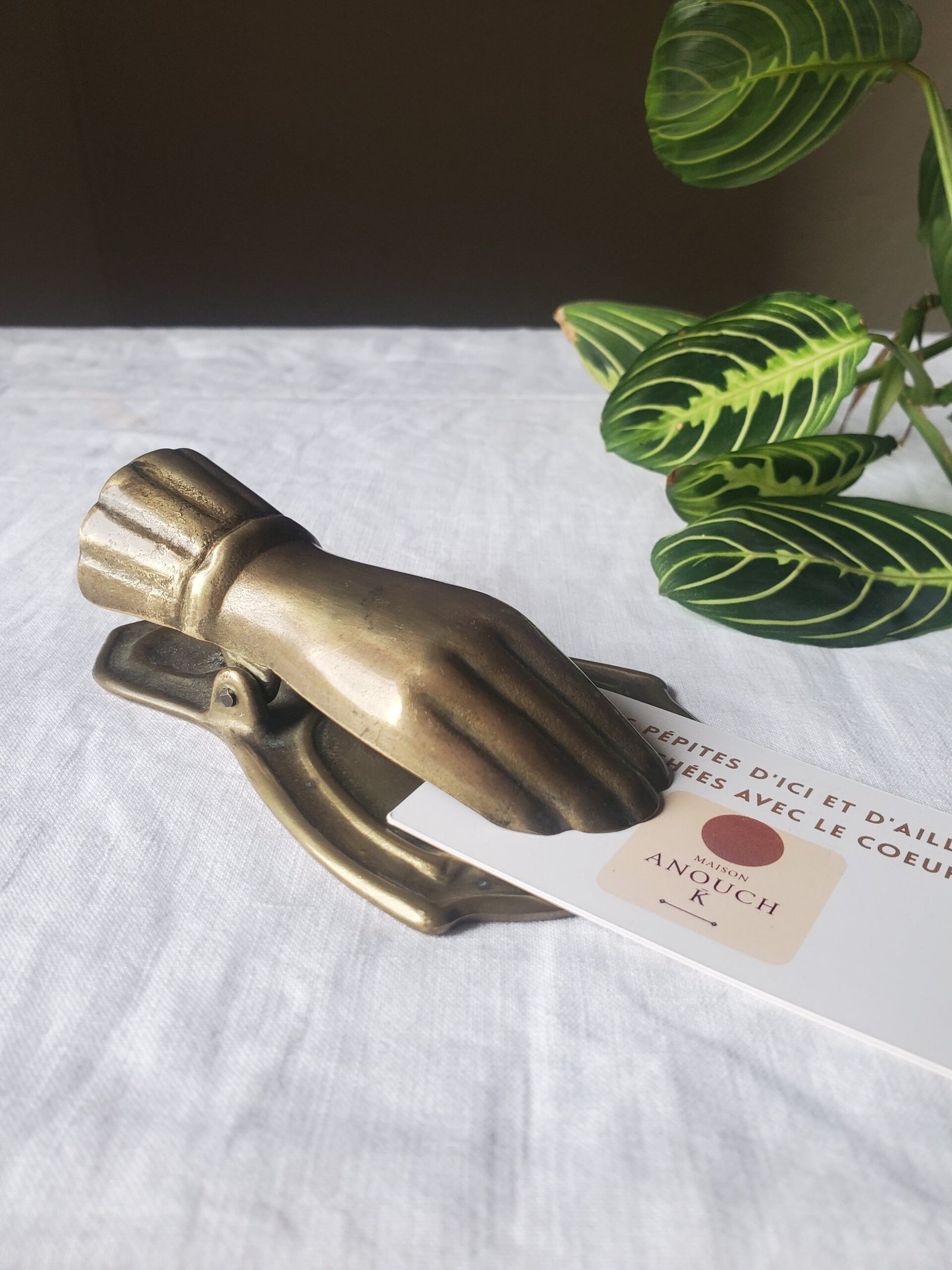 Pince a courrier main en laiton maison anouchka 7.jpg