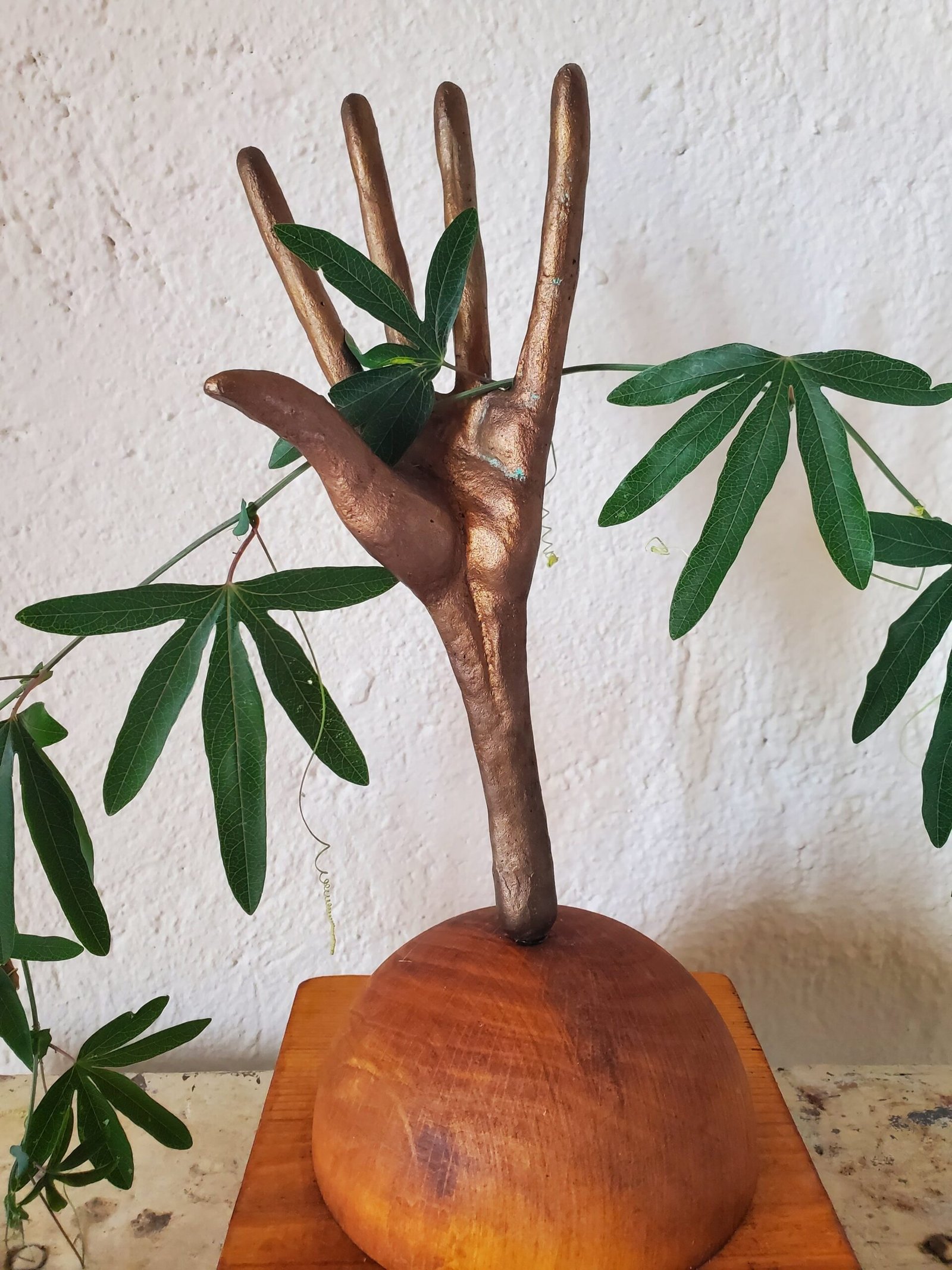 Sculpture signe Jorge Manzano maison anouchka 1.jpg