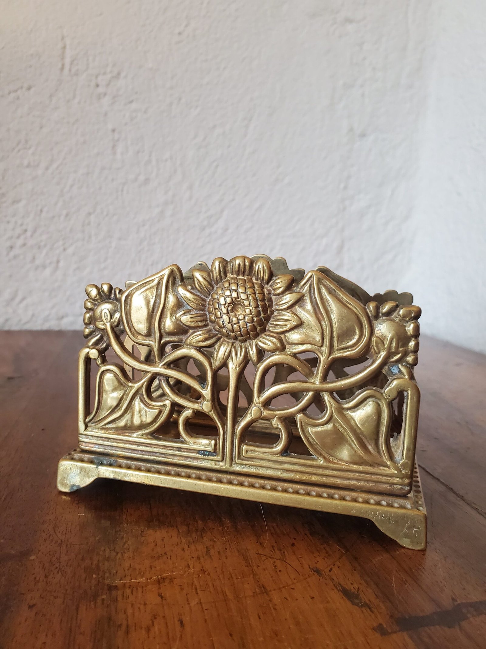 porte courrier vintage en laiton maison anouchka.jpg